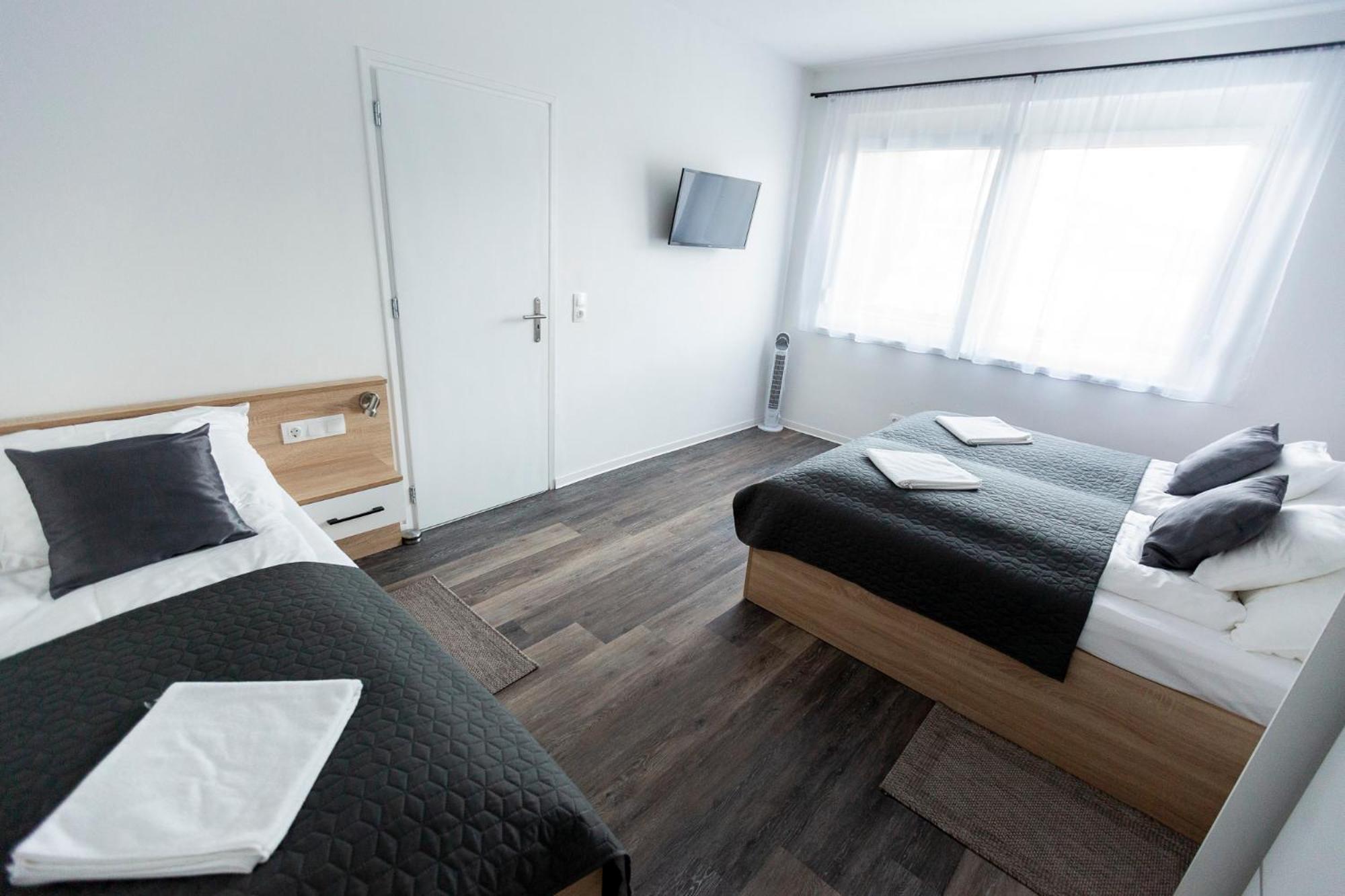 Horvath Apartman Fertőd Exterior foto